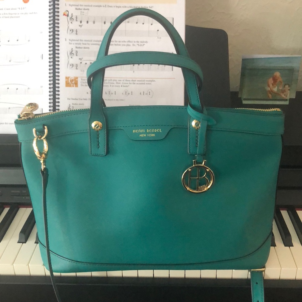 Henri Bendel zipper tote!